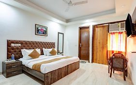 Mauryan Elite Hotel Qutab Minar Metro Station
